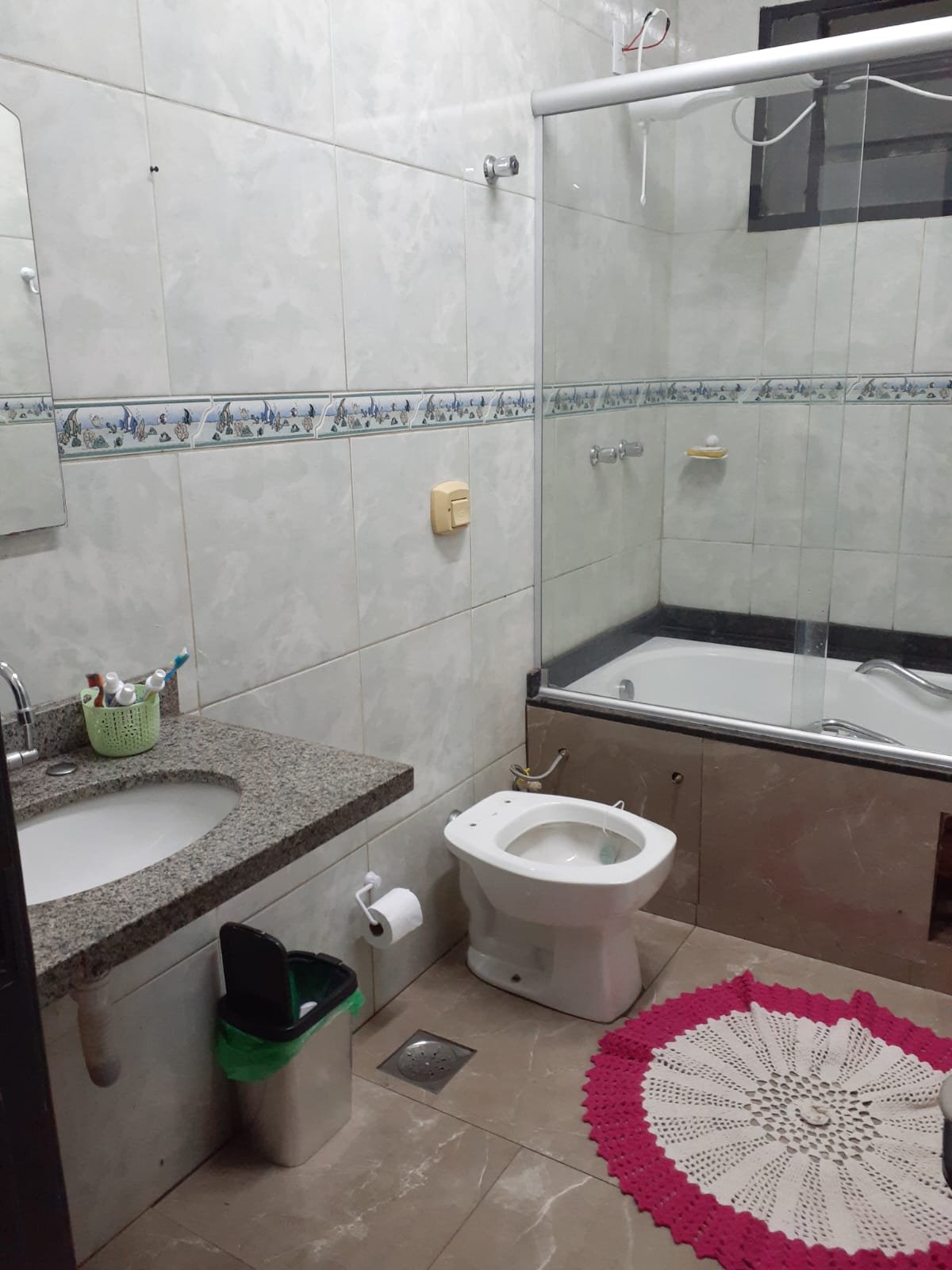 1 suíte com banheira de hidromassagem. Casa a Venda Planalto Verde