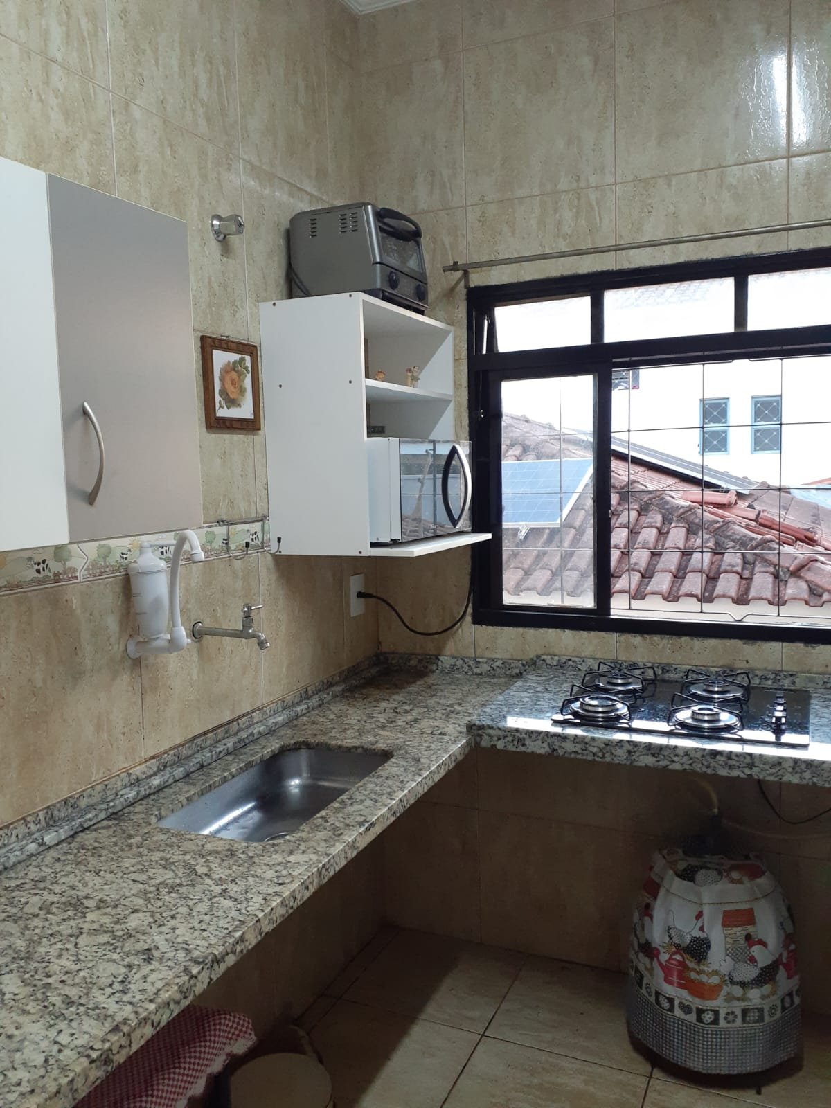 Cozinha grande e com muita claridade. Casa Planalto Verde em Ribeirão Preto