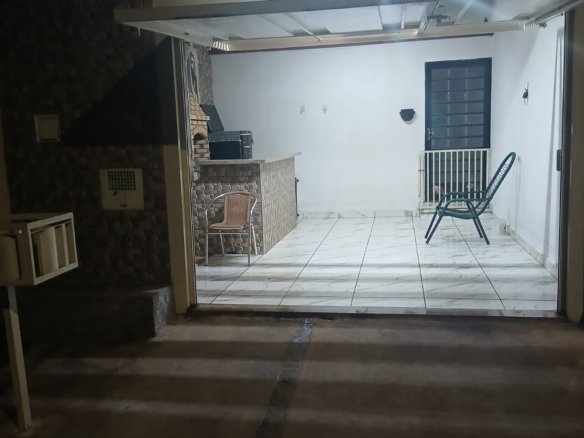 Garagem espaçosa. Casa Planalto Verde em Ribeirão Preto